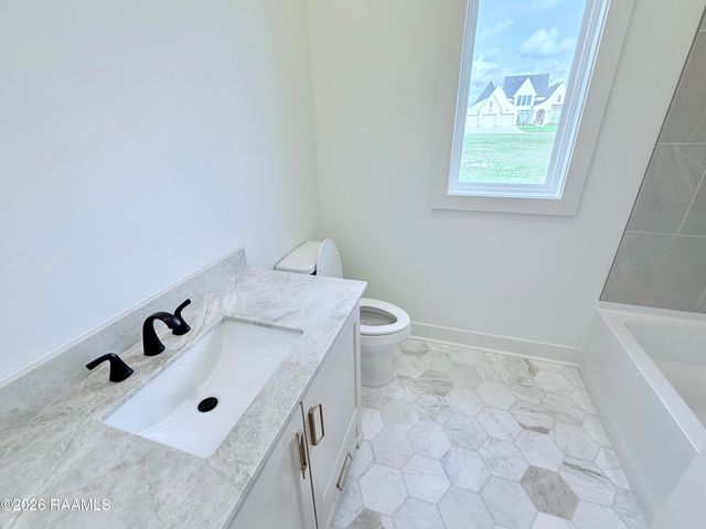 104 Sabal Grove Lane, Youngsville, LA 70592