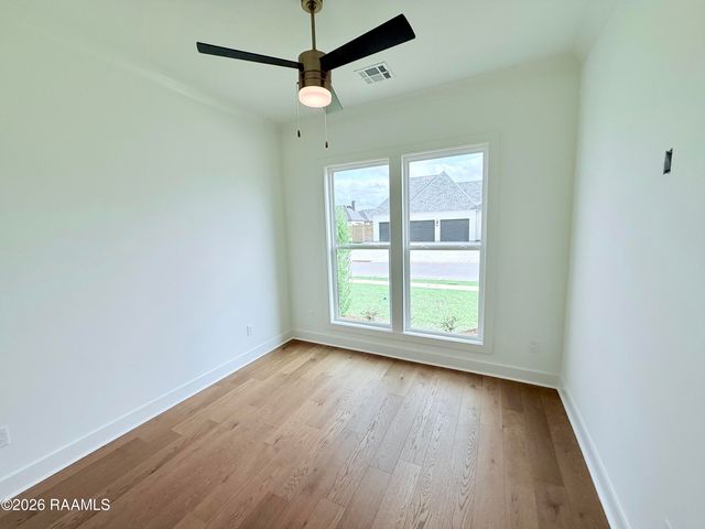 104 Sabal Grove Lane, Youngsville, LA 70592