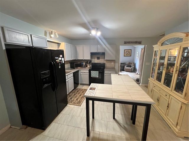 166 Barnetts Bridge Road, Jackson, GA 30233