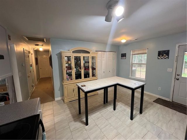 166 Barnetts Bridge Road, Jackson, GA 30233