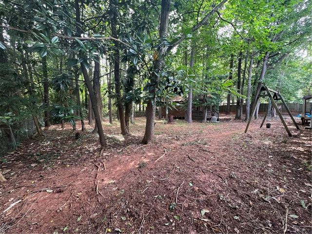 166 Barnetts Bridge Road, Jackson, GA 30233