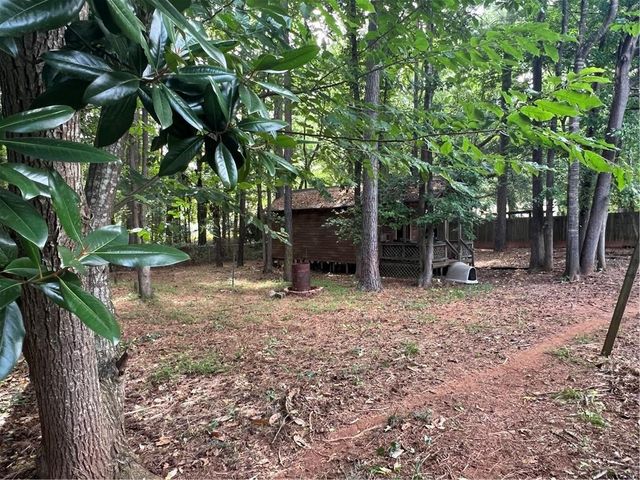 166 Barnetts Bridge Road, Jackson, GA 30233