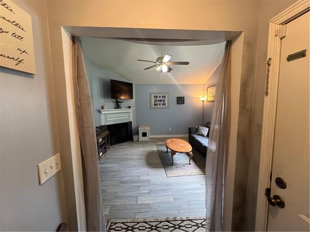 166 Barnetts Bridge Road, Jackson, GA 30233