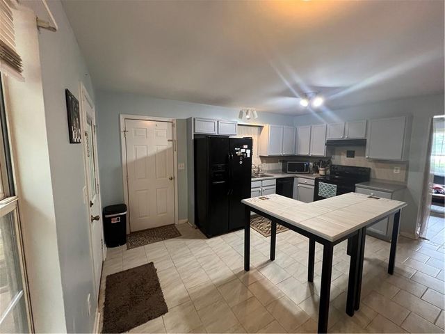 166 Barnetts Bridge Road, Jackson, GA 30233