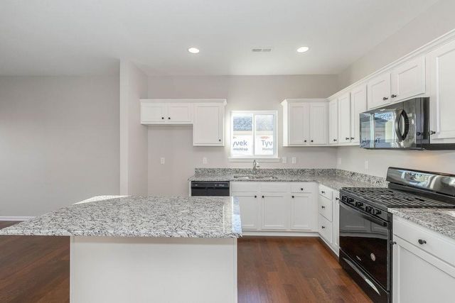 12218 N Rhode Court, Kansas City, MO 64163