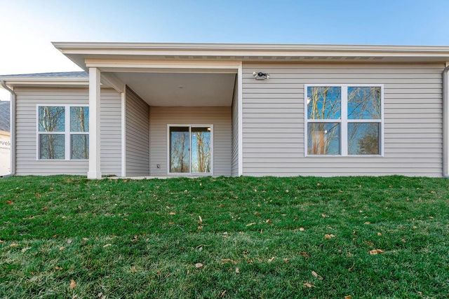 12218 N Rhode Court, Kansas City, MO 64163