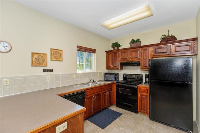 12218 N Rhode Court, Kansas City, MO 64163