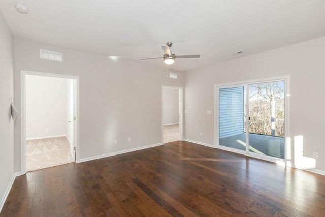 12218 N Rhode Court, Kansas City, MO 64163