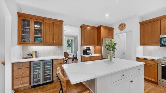 3010 Fox Valley Drive SW, Rochester, MN 55902