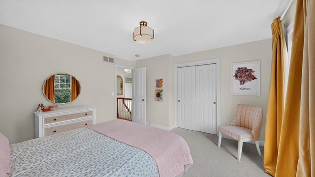 3010 Fox Valley Drive SW, Rochester, MN 55902