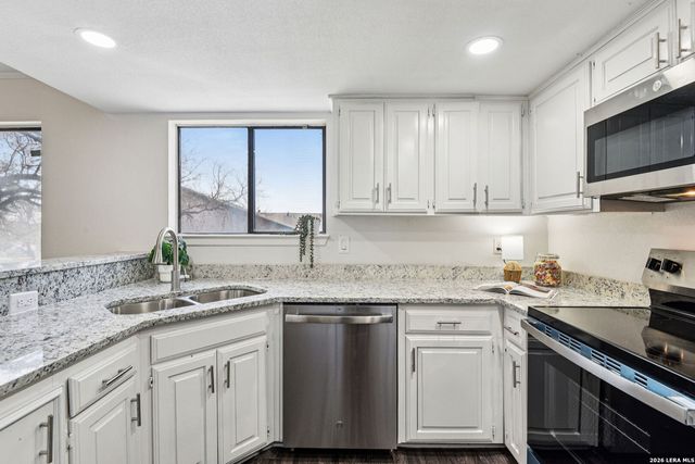 349 Harmony Ct Unit 349, San Antonio, TX 78217