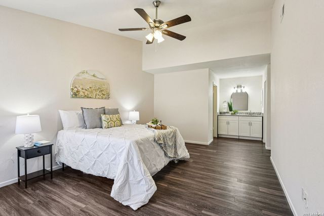 349 Harmony Ct Unit 349, San Antonio, TX 78217