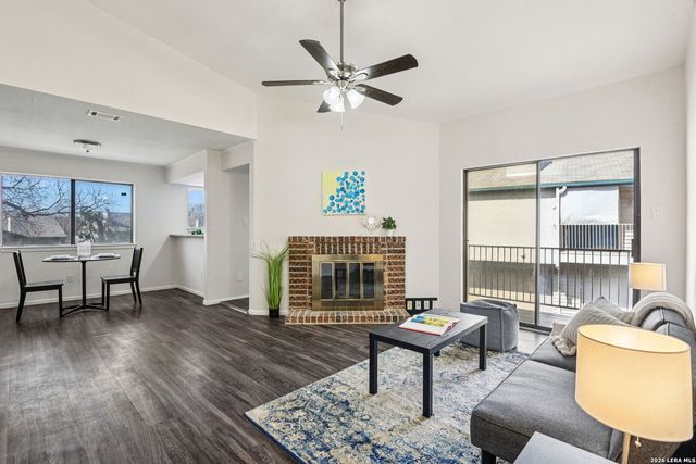 349 Harmony Ct Unit 349, San Antonio, TX 78217