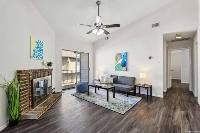 349 Harmony Ct Unit 349, San Antonio, TX 78217