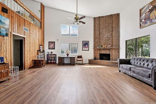 349 Harmony Ct Unit 349, San Antonio, TX 78217