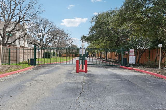 349 Harmony Ct Unit 349, San Antonio, TX 78217