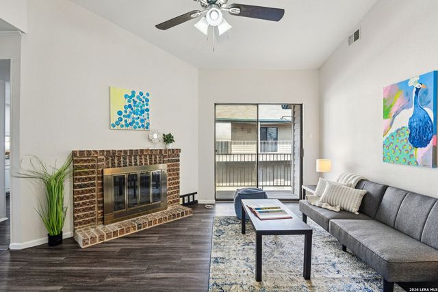 349 Harmony Ct Unit 349, San Antonio, TX 78217