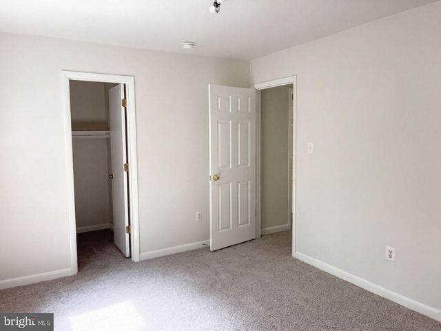 542 JONATHAN RD, Linden, VA 22642