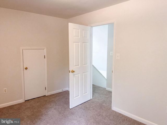 542 JONATHAN RD, Linden, VA 22642