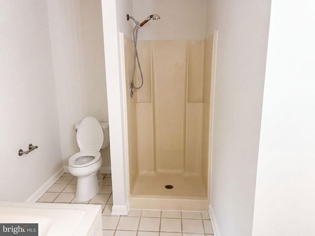 542 JONATHAN RD, Linden, VA 22642
