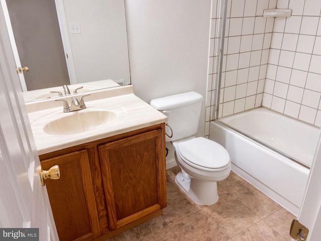 542 JONATHAN RD, Linden, VA 22642