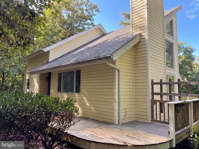 542 JONATHAN RD, Linden, VA 22642