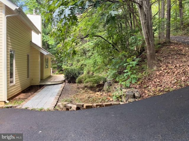 542 JONATHAN RD, Linden, VA 22642