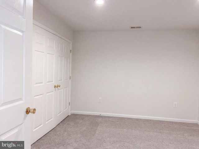 542 JONATHAN RD, Linden, VA 22642