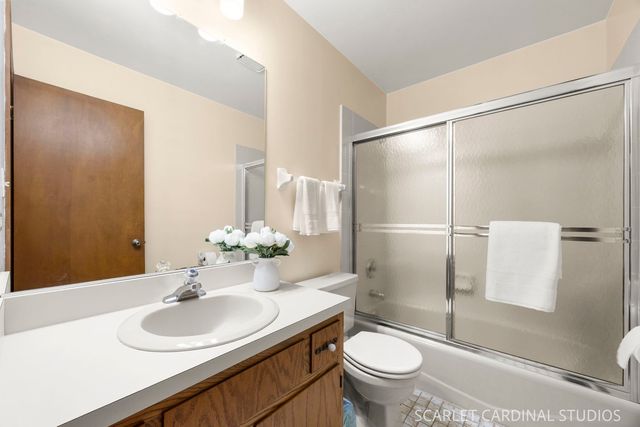 624 Joshua Court, Naperville, IL 60540
