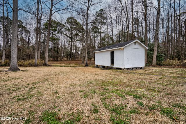 100 Laurel Spring Drive, Nashville, NC 27856