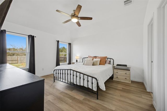 38372 Park View Drive, Hempstead, TX 77445