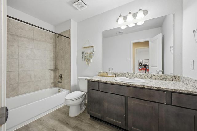 38372 Park View Drive, Hempstead, TX 77445