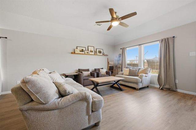 38372 Park View Drive, Hempstead, TX 77445