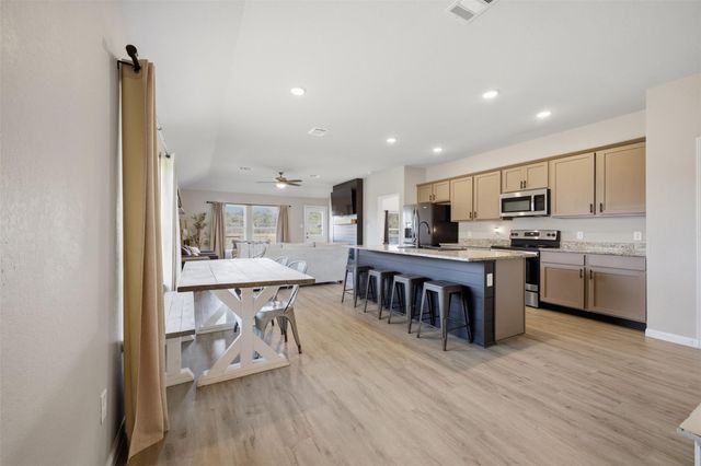 38372 Park View Drive, Hempstead, TX 77445