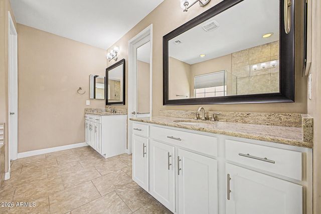 4128 S GREYTHORNE Way, Chandler, AZ 85248