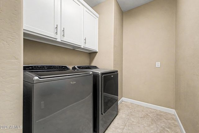4128 S GREYTHORNE Way, Chandler, AZ 85248