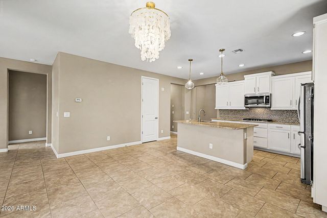 4128 S GREYTHORNE Way, Chandler, AZ 85248