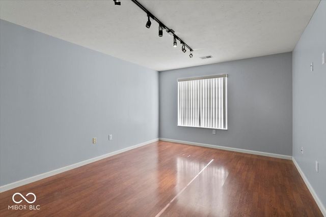 4933 Opal Ridge Lane 102, Indianapolis, IN 46237