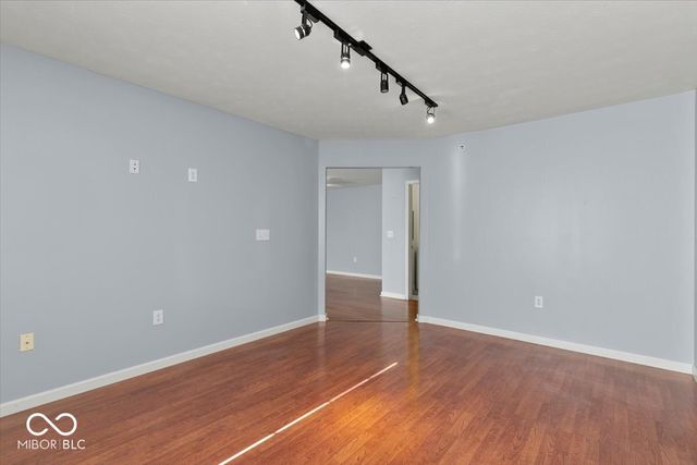 4933 Opal Ridge Lane 102, Indianapolis, IN 46237