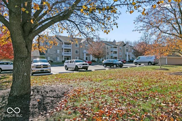 4933 Opal Ridge Lane 102, Indianapolis, IN 46237