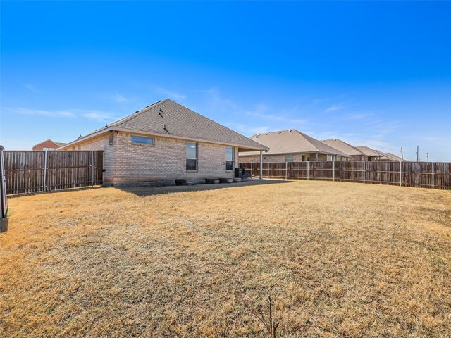 1331 Madeline Lane, Krum, TX 76249