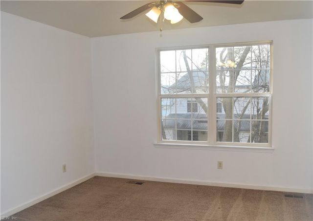 109 Chambers RD, Newport News, VA 23602