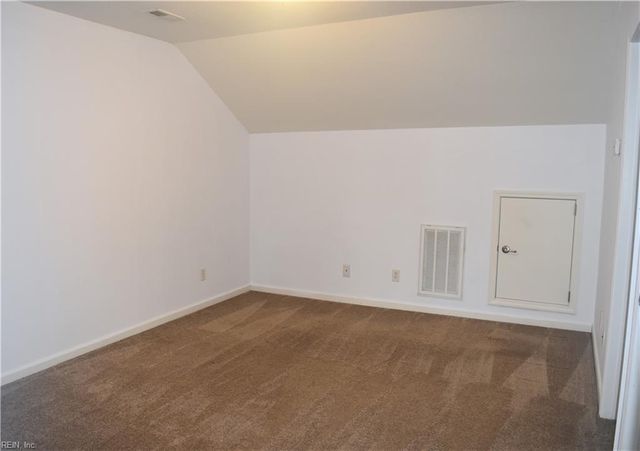 109 Chambers RD, Newport News, VA 23602