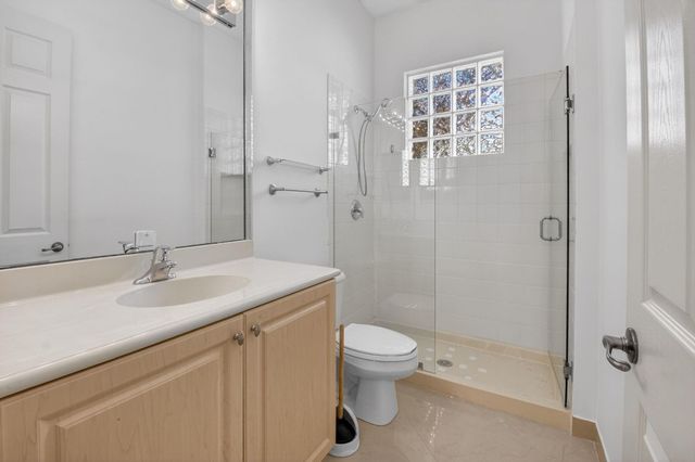 6940 Balboa Island Court, Delray Beach, FL 33446