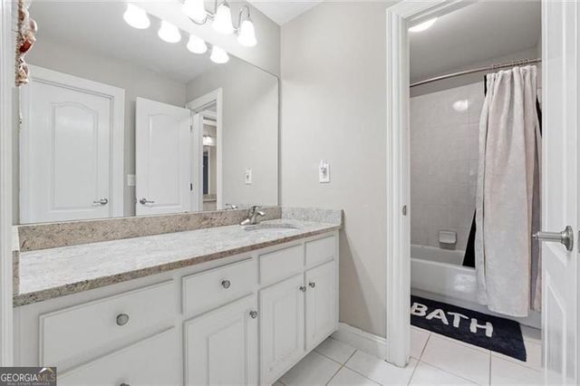 932 Grassmeade Way, Snellville, GA 30078