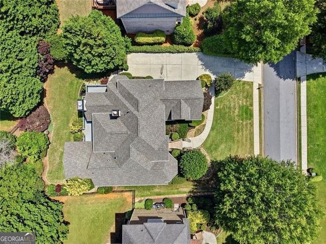 932 Grassmeade Way, Snellville, GA 30078