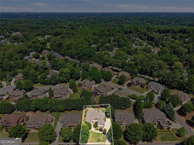 932 Grassmeade Way, Snellville, GA 30078