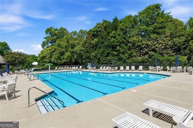932 Grassmeade Way, Snellville, GA 30078