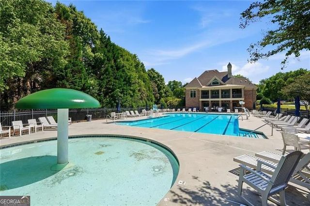 932 Grassmeade Way, Snellville, GA 30078