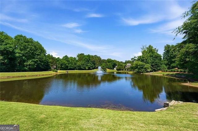 932 Grassmeade Way, Snellville, GA 30078